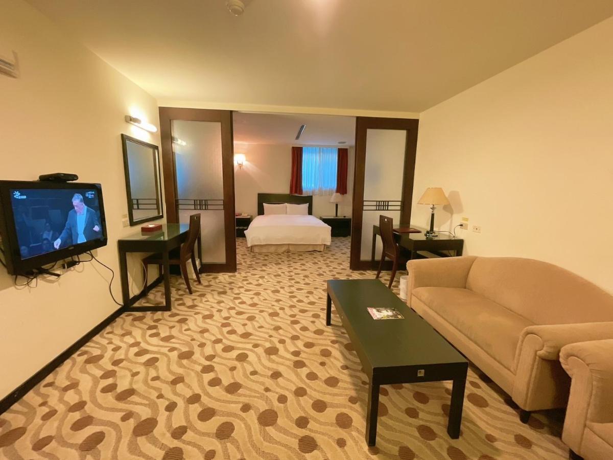 Herkang Hotel Taichung Dış mekan fotoğraf