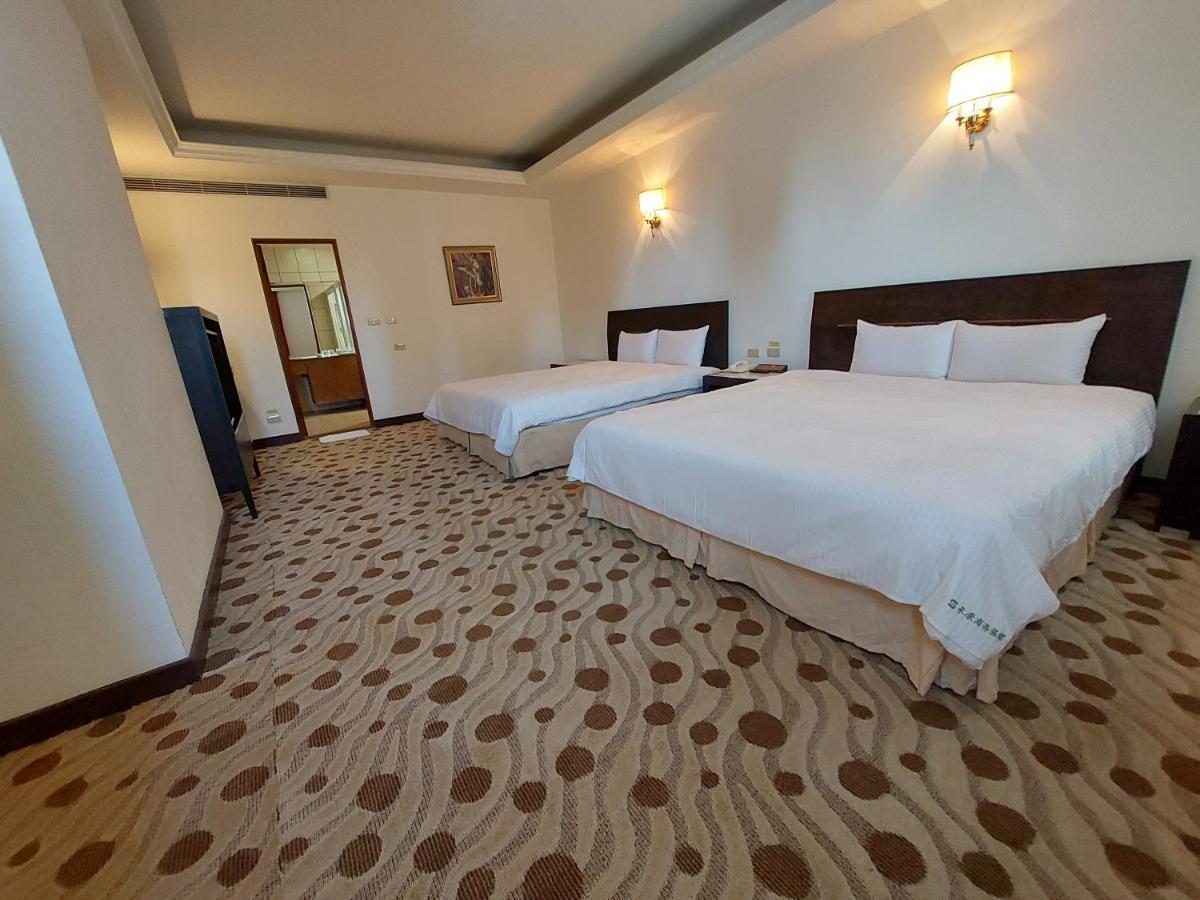 Herkang Hotel Taichung Dış mekan fotoğraf