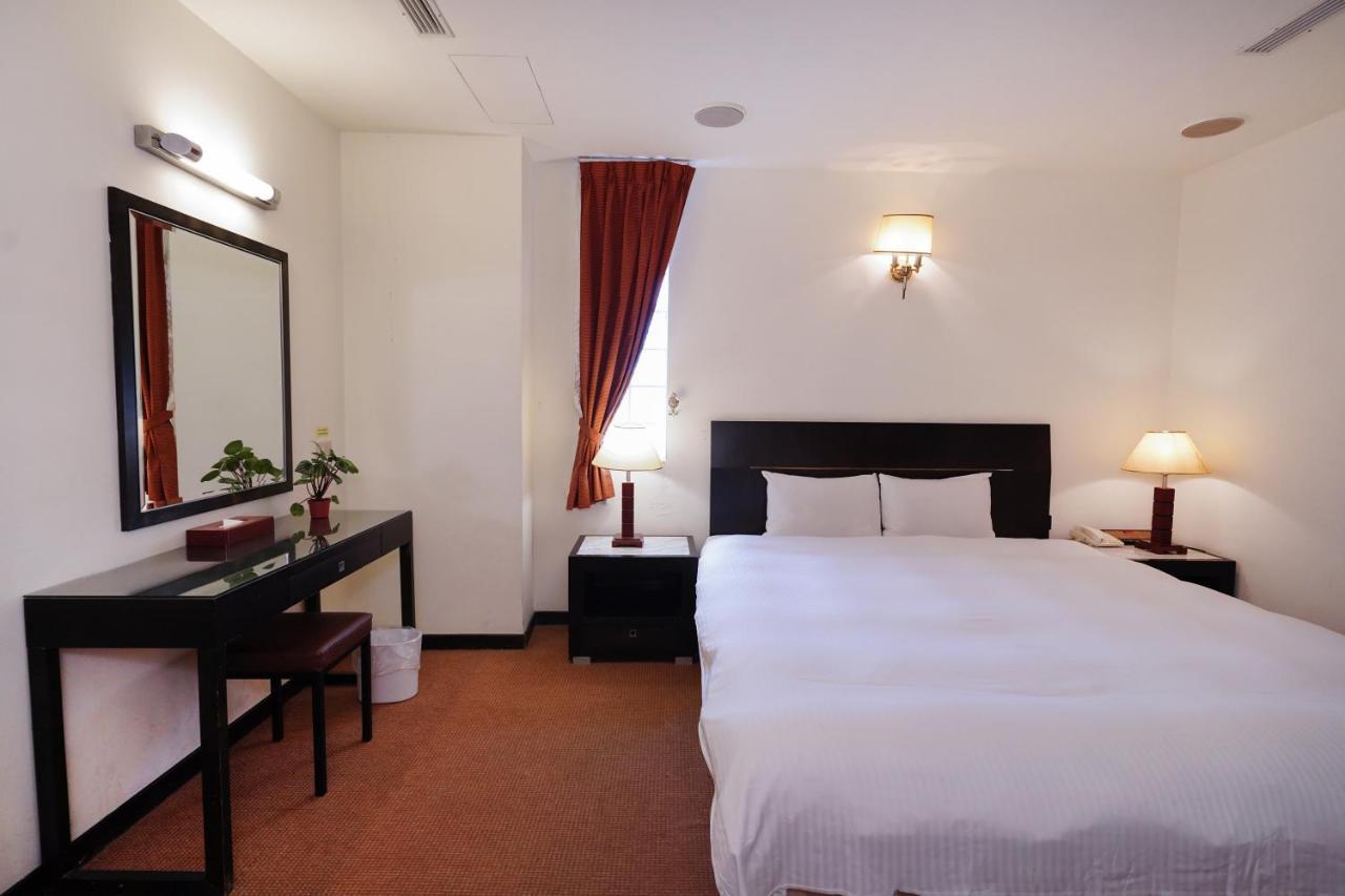 Herkang Hotel Taichung Dış mekan fotoğraf