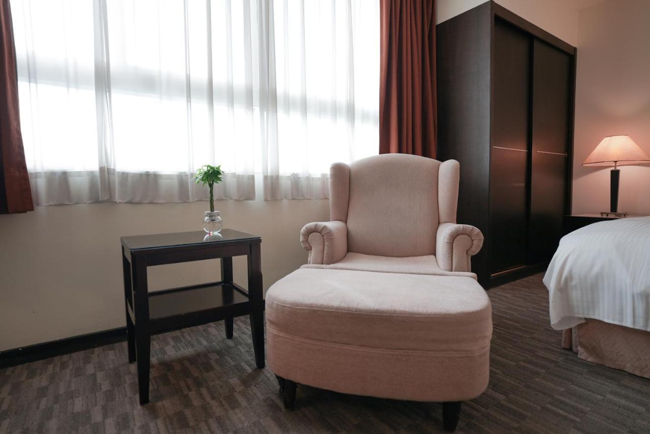 Herkang Hotel Taichung Dış mekan fotoğraf