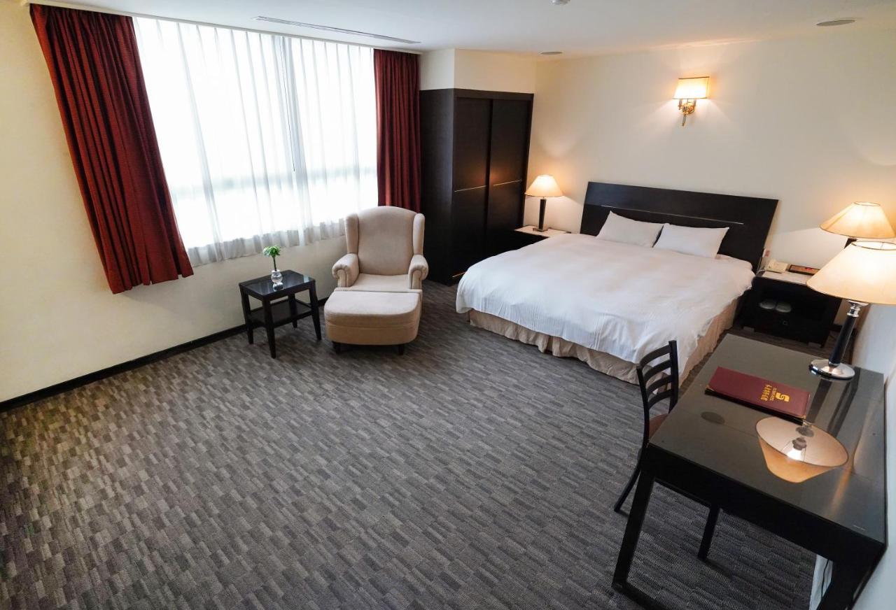 Herkang Hotel Taichung Dış mekan fotoğraf