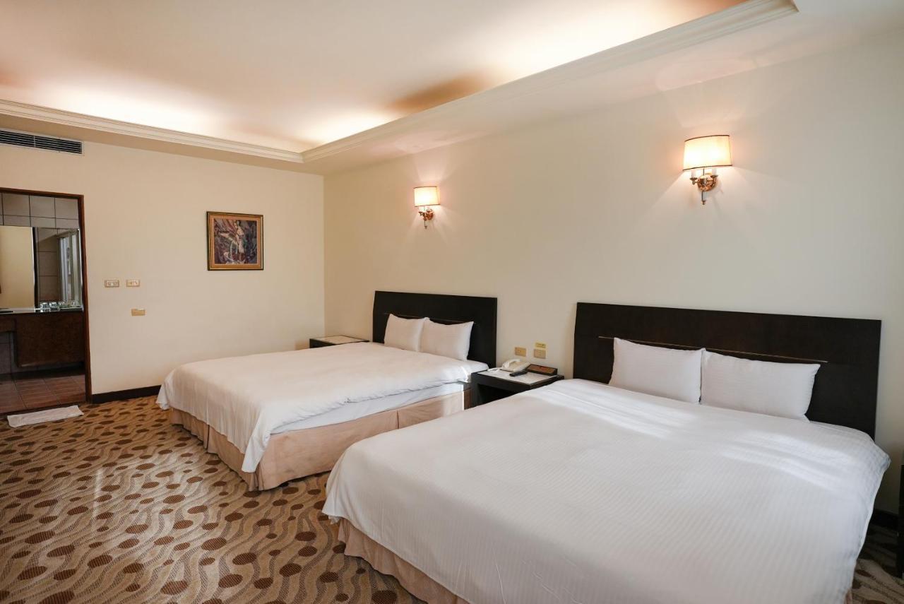Herkang Hotel Taichung Dış mekan fotoğraf