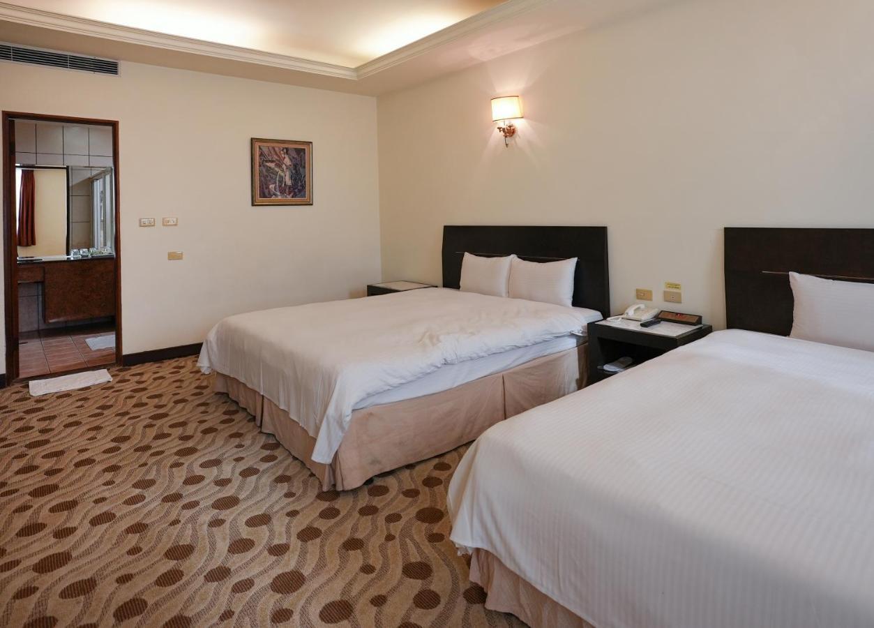 Herkang Hotel Taichung Dış mekan fotoğraf