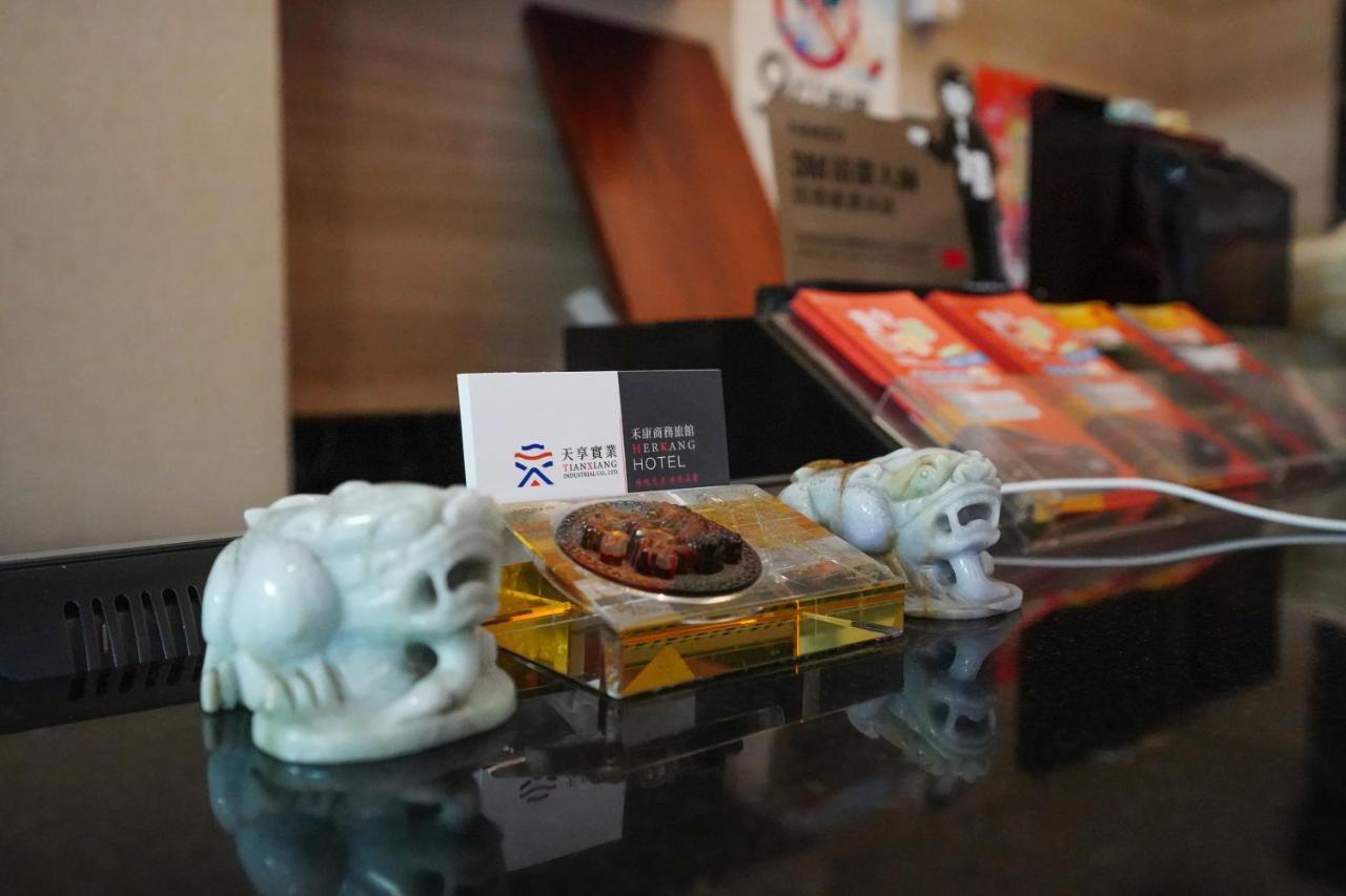Herkang Hotel Taichung Dış mekan fotoğraf