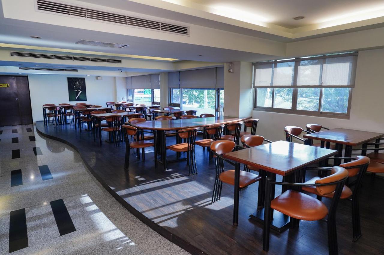 Herkang Hotel Taichung Dış mekan fotoğraf